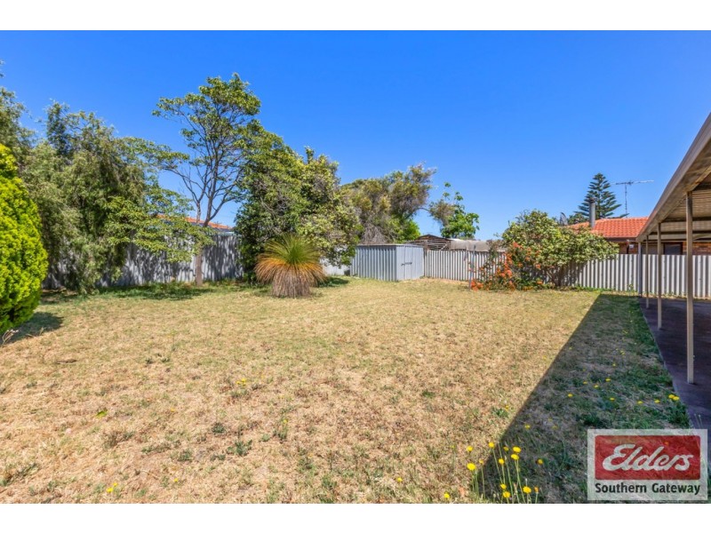 90 Cambridge Crescent, Cooloongup WA 6168