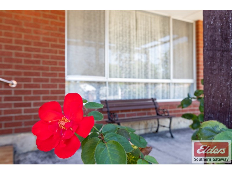 17 Adamson Road, Parmelia WA 6167