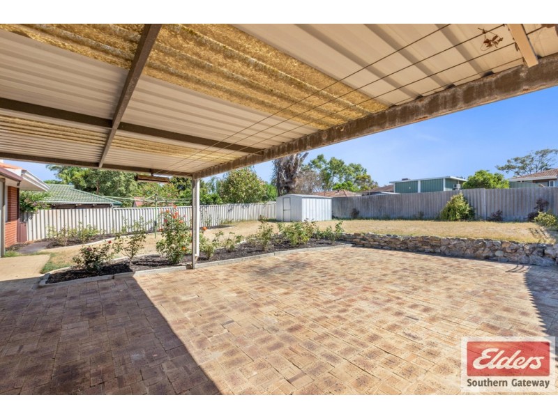 17 Adamson Road, Parmelia WA 6167