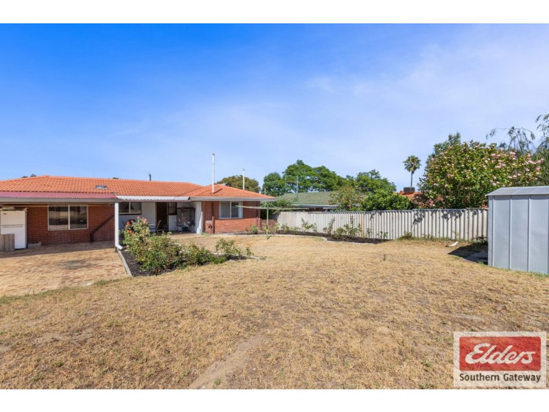 17 Adamson Road, Parmelia WA 6167