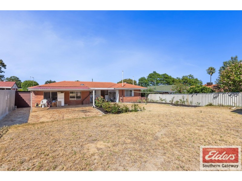 17 Adamson Road, Parmelia WA 6167