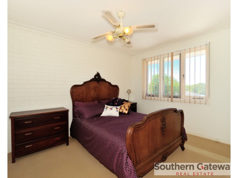 10 Maydwell Way, Calista WA 6167