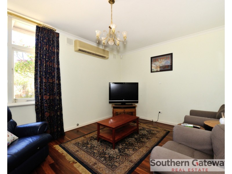 10 Maydwell Way, Calista WA 6167