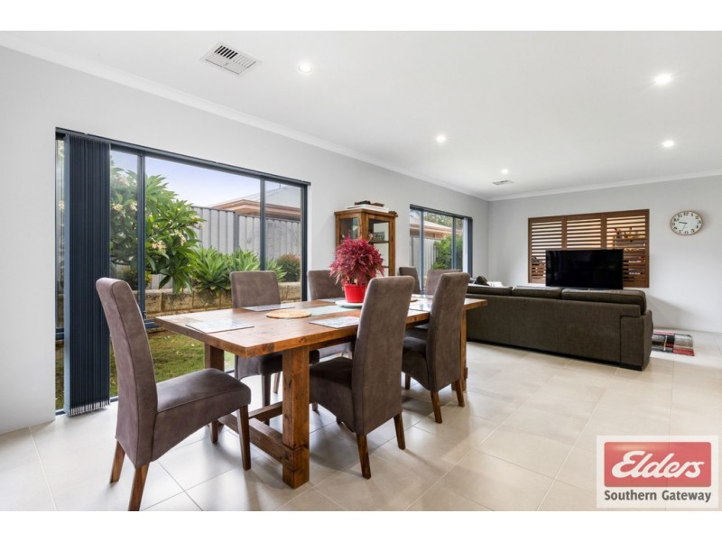 32 Dalrymple Drive, Leda WA 6170