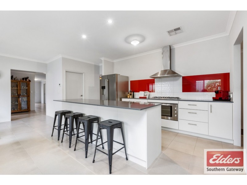 32 Dalrymple Drive, Leda WA 6170