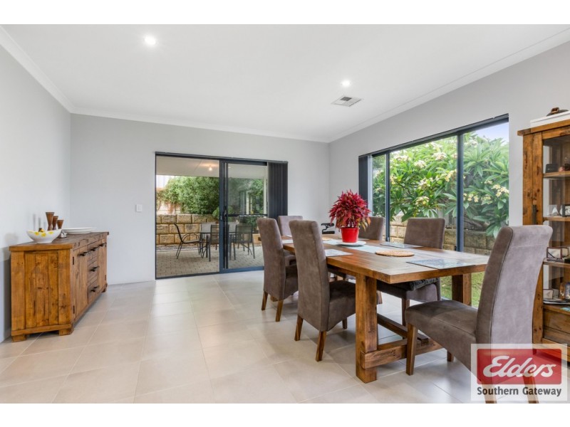 32 Dalrymple Drive, Leda WA 6170