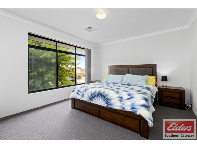 32 Dalrymple Drive, Leda WA 6170