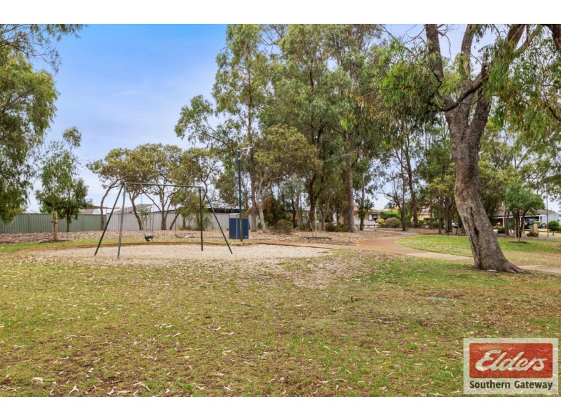 32 Dalrymple Drive, Leda WA 6170