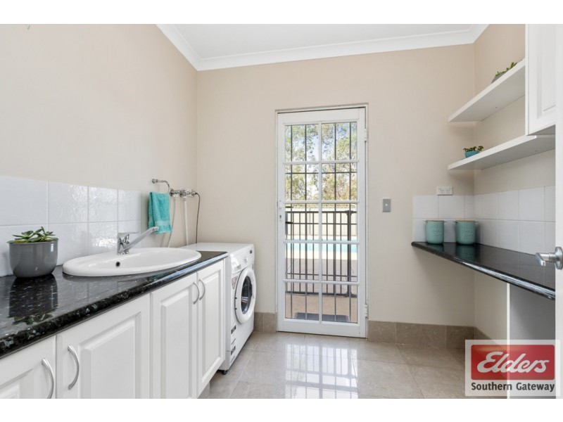 10 Beacham Road, Serpentine WA 6125