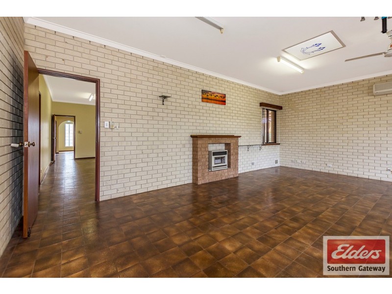 1 Leigh Street, Dudley Park WA 6210