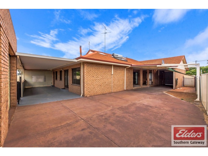 1 Leigh Street, Dudley Park WA 6210