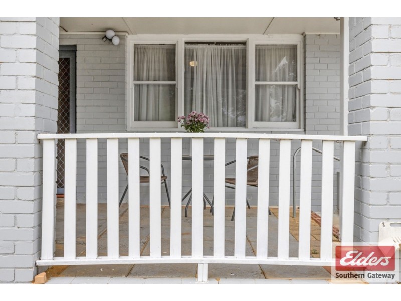 10 Clint Way, Calista WA 6167