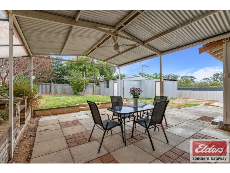 10 Clint Way, Calista WA 6167