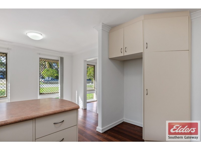 41 Littlemore Road, Orelia WA 6167