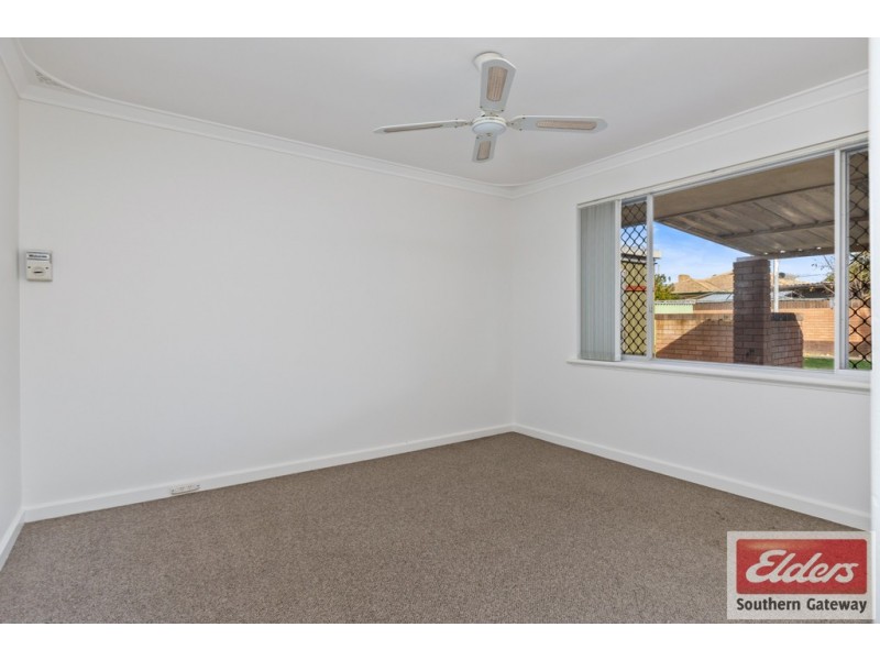 41 Littlemore Road, Orelia WA 6167