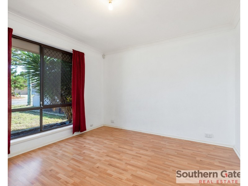 15 Cambey Mews, Parmelia WA 6167