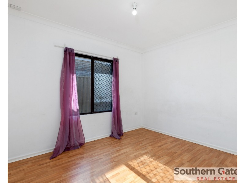 15 Cambey Mews, Parmelia WA 6167