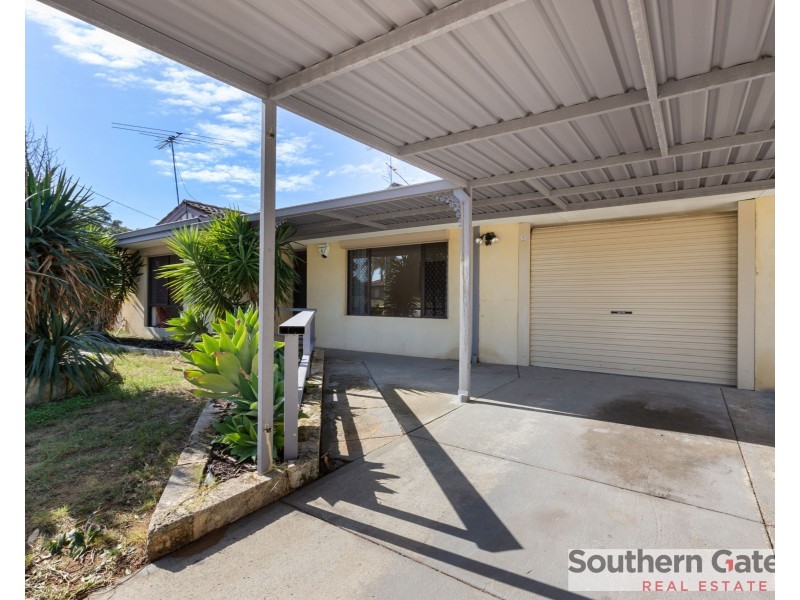 15 Cambey Mews, Parmelia WA 6167