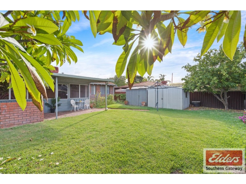 10 Willow Court, Cooloongup WA 6168
