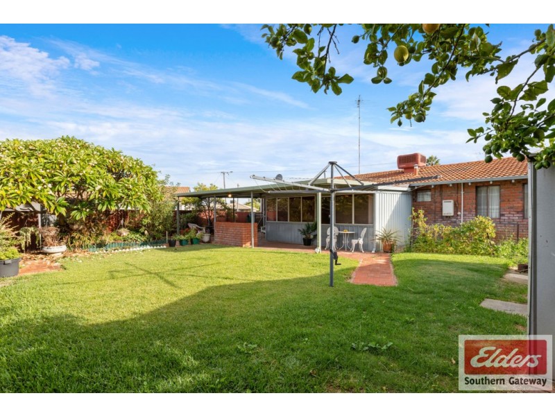 10 Willow Court, Cooloongup WA 6168