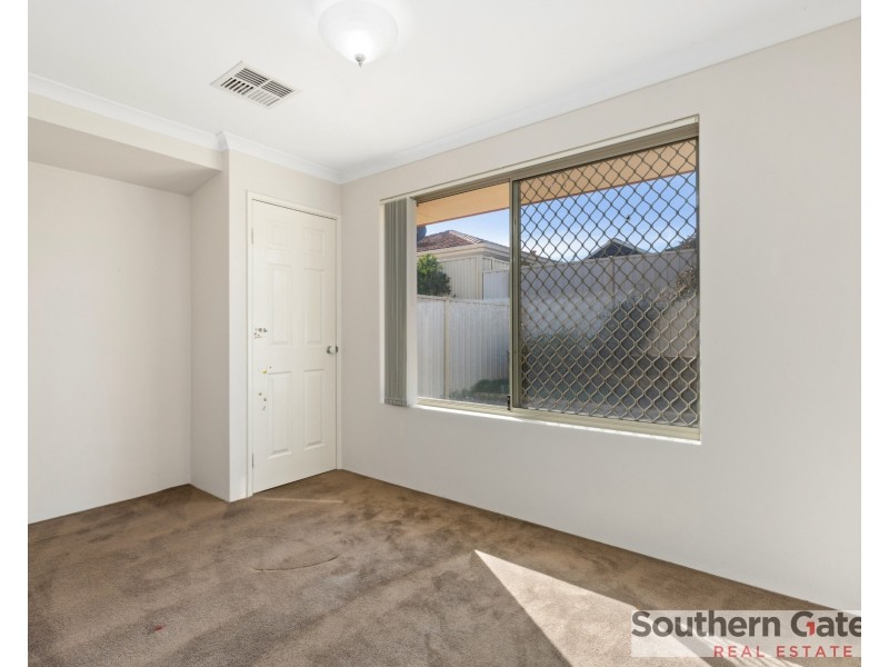 12 Gorman Place, Calista WA 6167