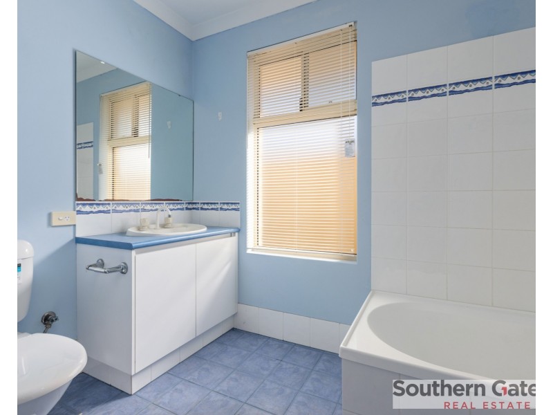 12 Gorman Place, Calista WA 6167