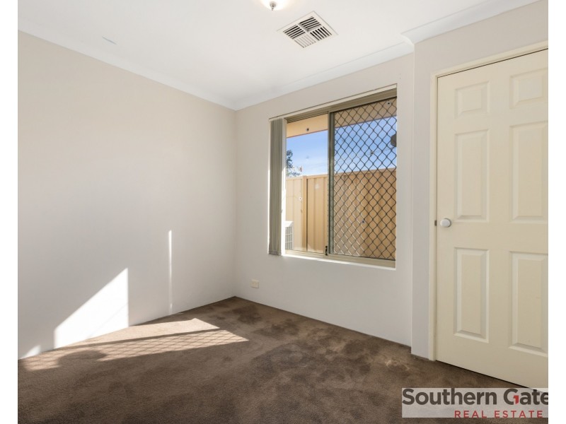 12 Gorman Place, Calista WA 6167
