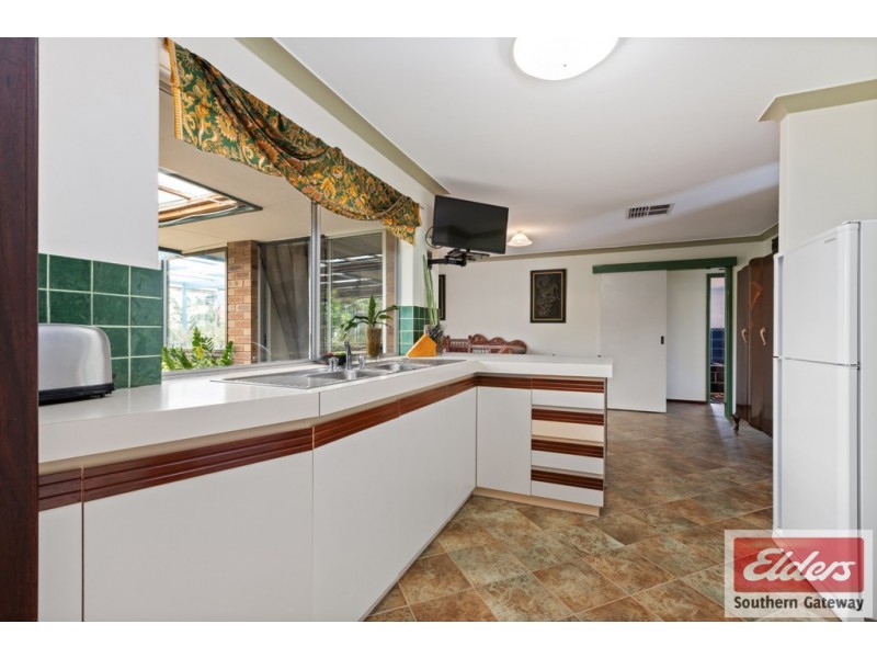 22 Viking Road, Waikiki WA 6169