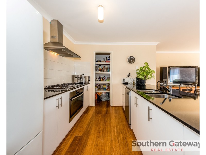 1 Cooeyup Close, Ravenswood WA 6208