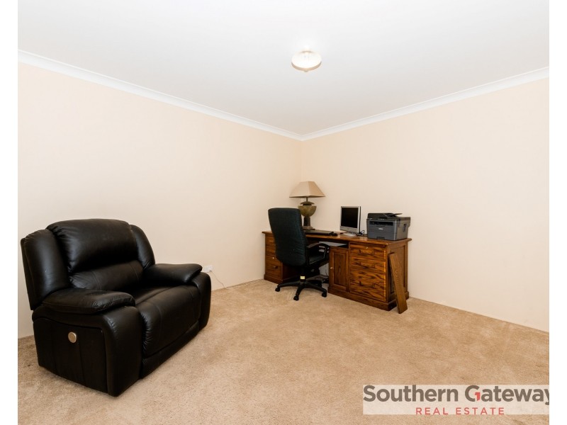 1 Cooeyup Close, Ravenswood WA 6208