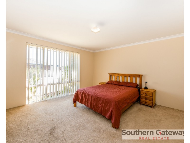 1 Cooeyup Close, Ravenswood WA 6208