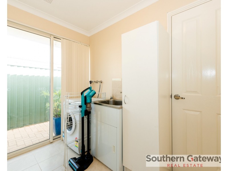 1 Cooeyup Close, Ravenswood WA 6208