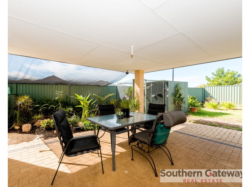 1 Cooeyup Close, Ravenswood WA 6208