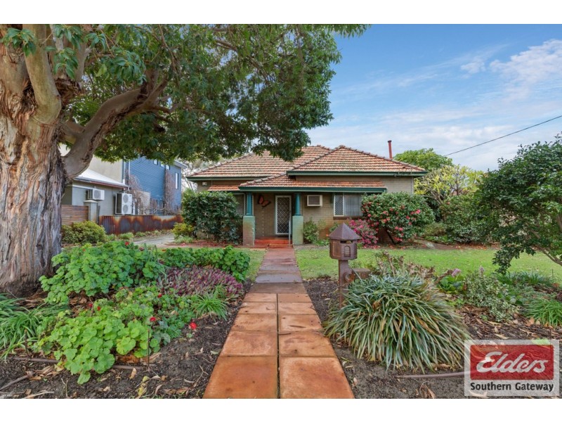 16 Norman Street, St James WA 6102