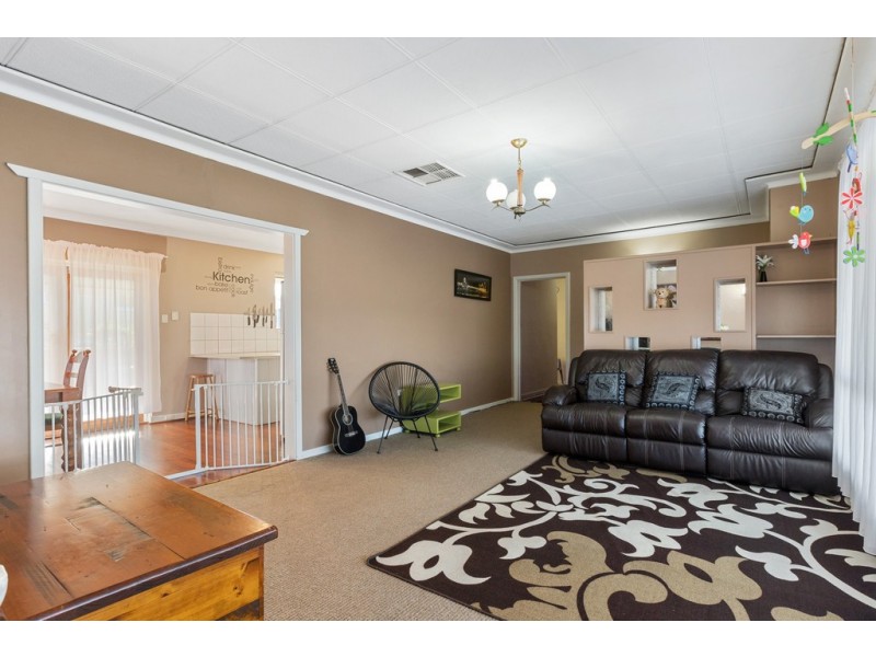 11 Wellard Road, Calista WA 6167