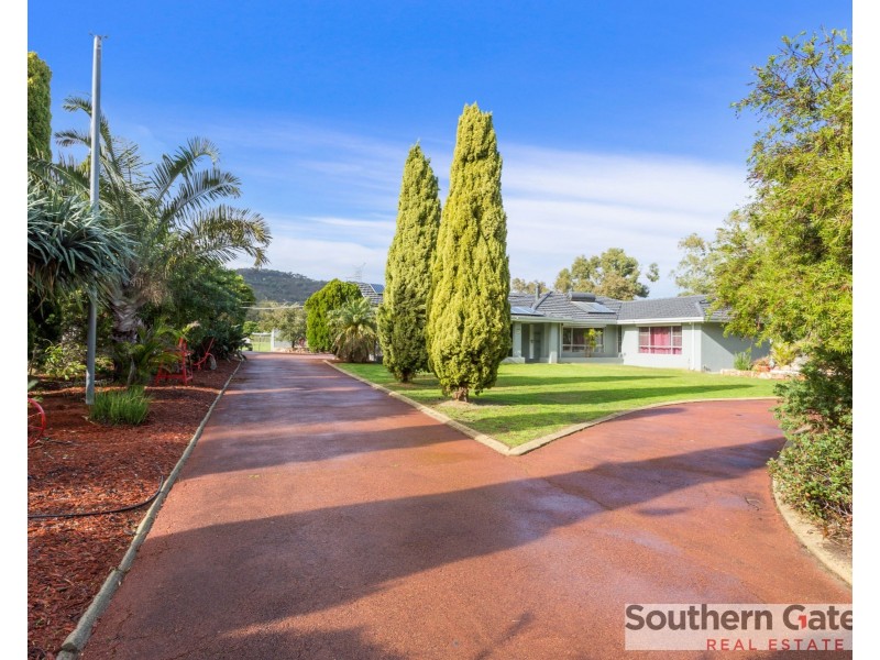 73 Hayward Road, Martin WA 6110