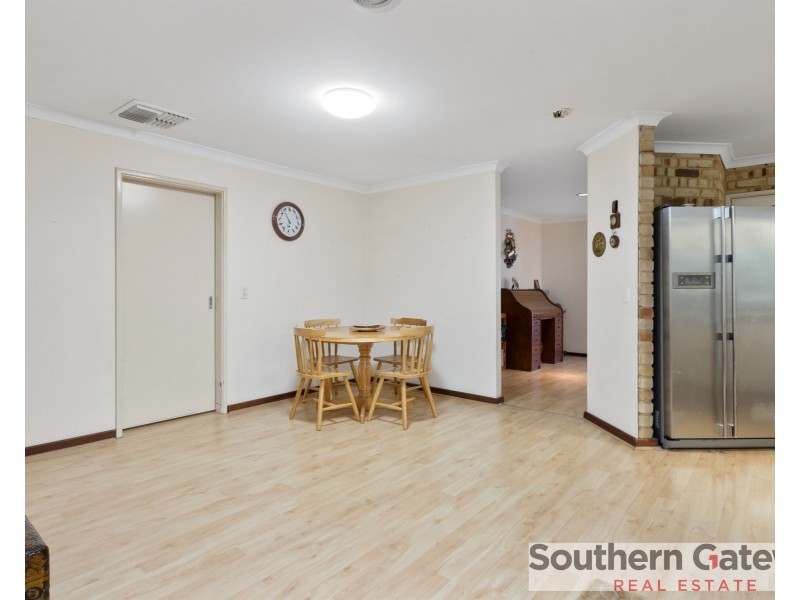 20 Judges Gardens, Leda WA 6170