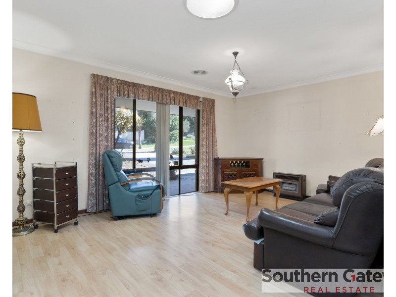 20 Judges Gardens, Leda WA 6170