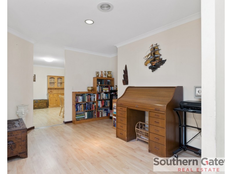 20 Judges Gardens, Leda WA 6170