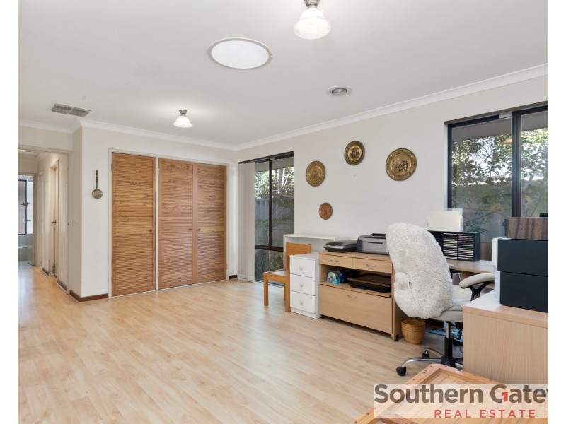 20 Judges Gardens, Leda WA 6170