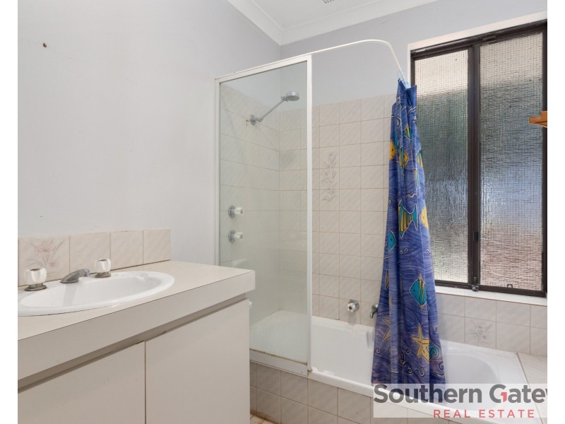 20 Judges Gardens, Leda WA 6170