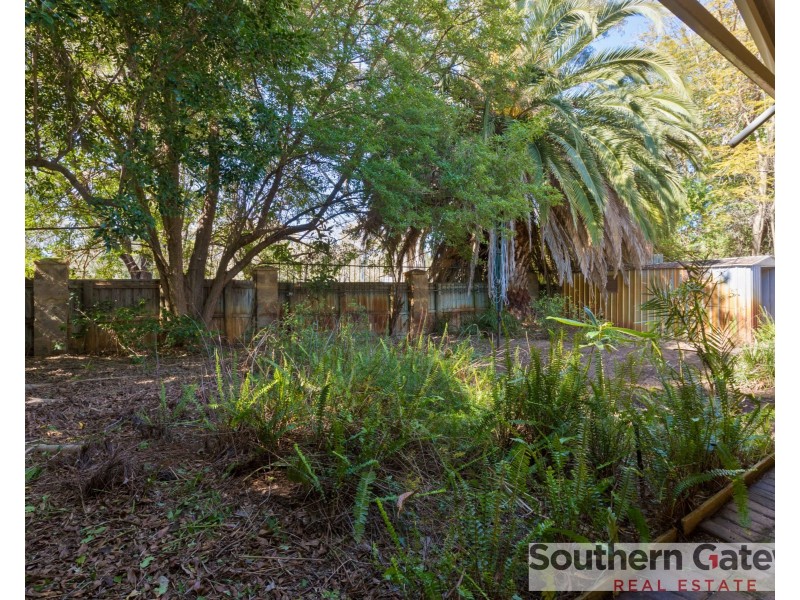 20 Judges Gardens, Leda WA 6170