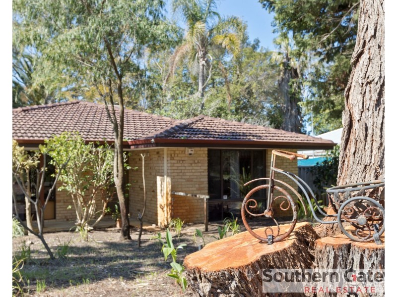 20 Judges Gardens, Leda WA 6170