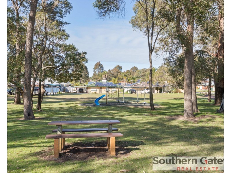 20 Judges Gardens, Leda WA 6170