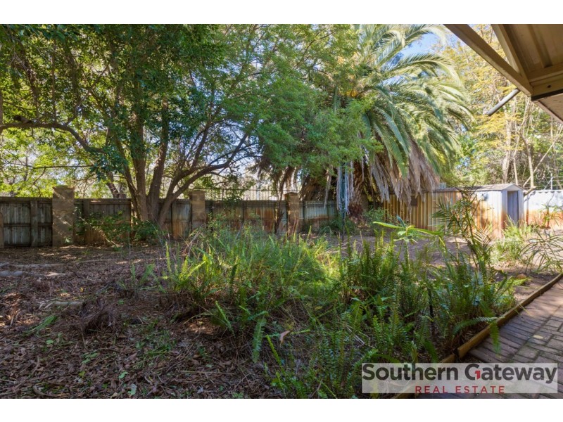 20 Judges Gardens, Leda WA 6170