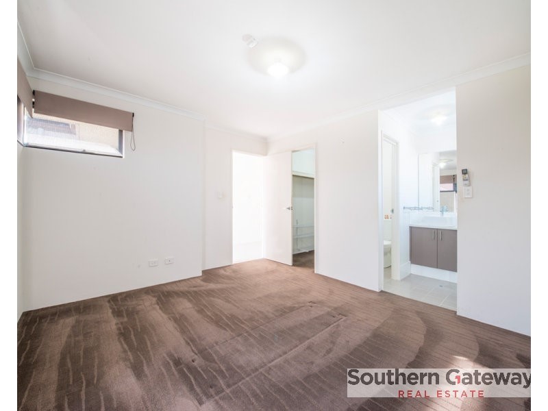 24 Heathcote Way, Bertram WA 6167