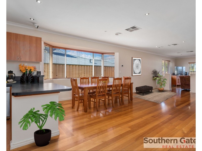 10 Daniels Place, Bertram WA 6167