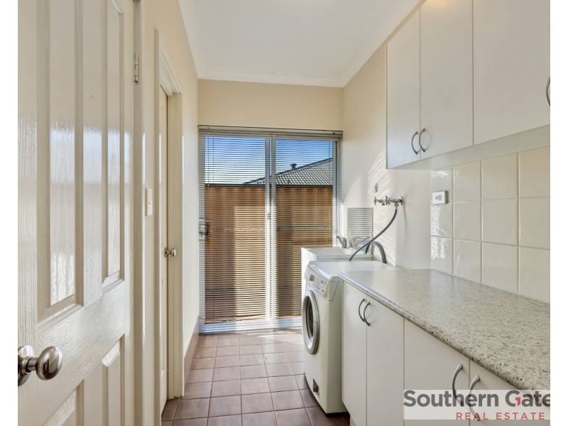10 Daniels Place, Bertram WA 6167