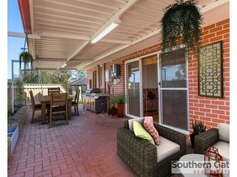 10 Daniels Place, Bertram WA 6167