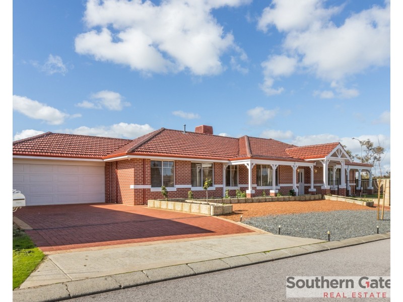 10 Daniels Place, Bertram WA 6167